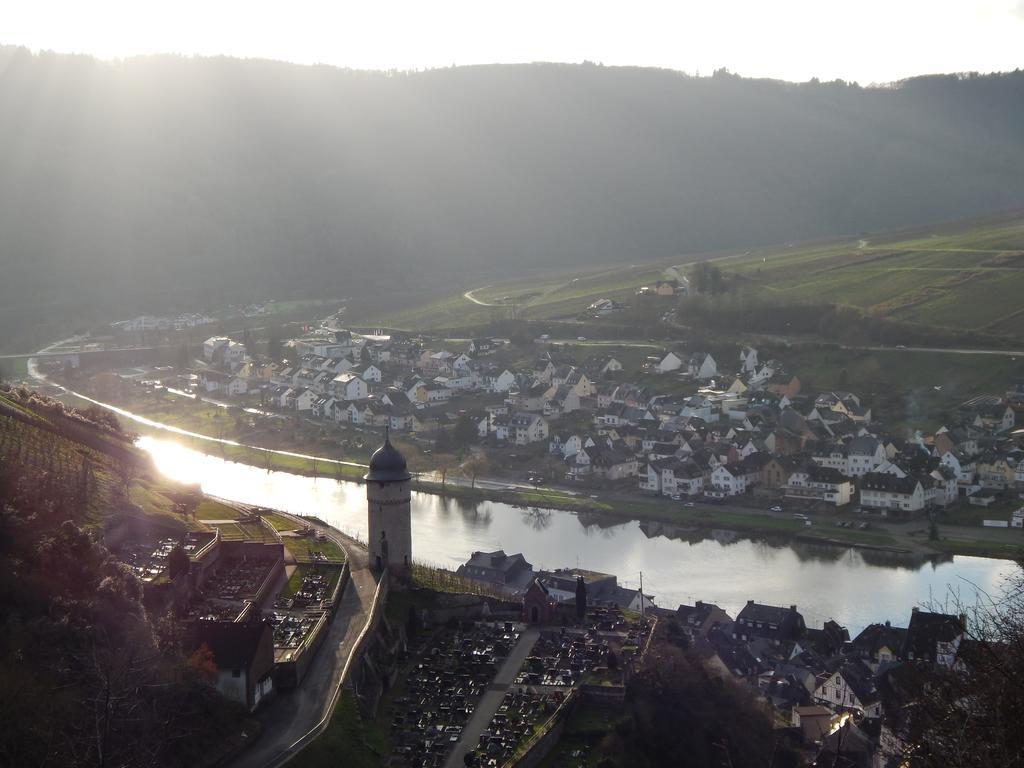 Gaestehaus Am Roemerbad Zell an der Mosel Exterior photo